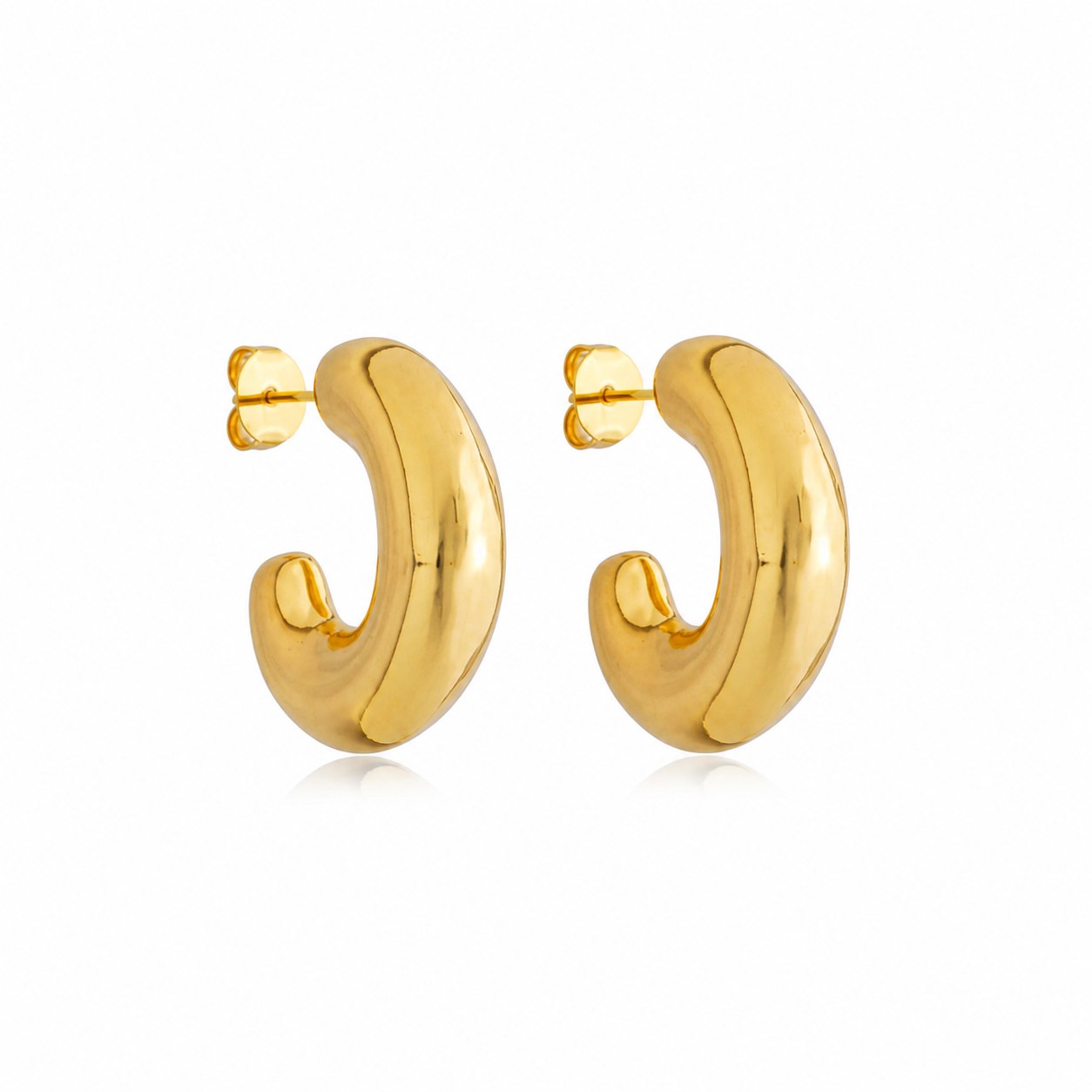 Brinco Argola Max AZZUNA banhado a ouro 18K em fundo branco
